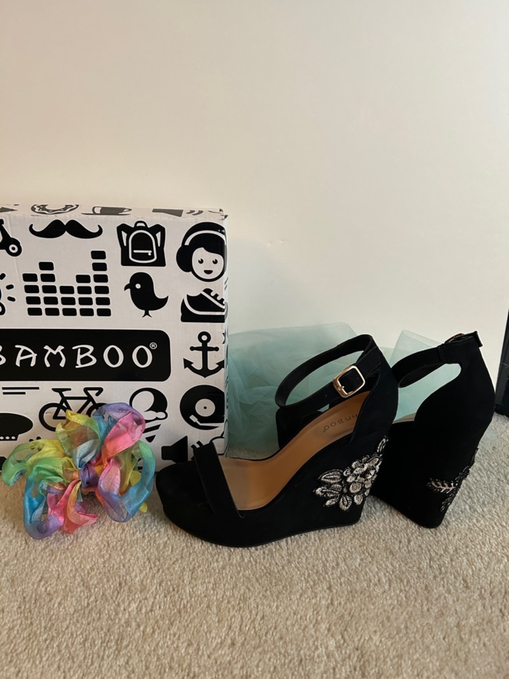 BAMBOO Embellished Ankle-Strap Wedge Sandals Black - Picture 4 of 12